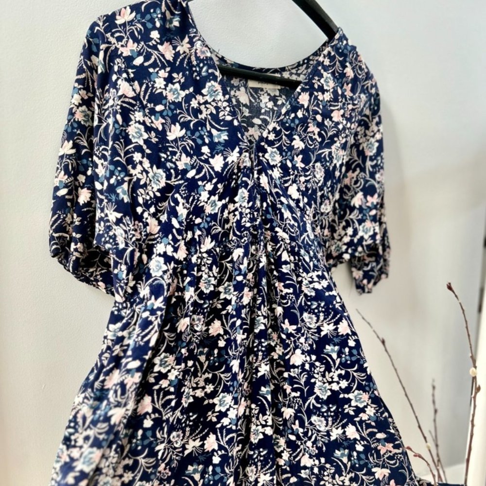 NATURAL LIFE- Stella V-neck Dress